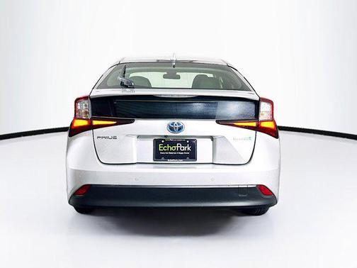 2022 Toyota Prius LE