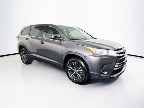 2018 Toyota Highlander LE I4