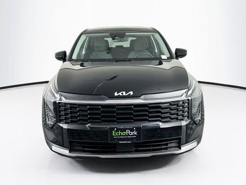 Ebony Black 2026 Kia Sportage LX