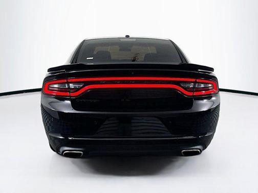 Pitch Black Clearcoat 2020 Dodge Charger SXT