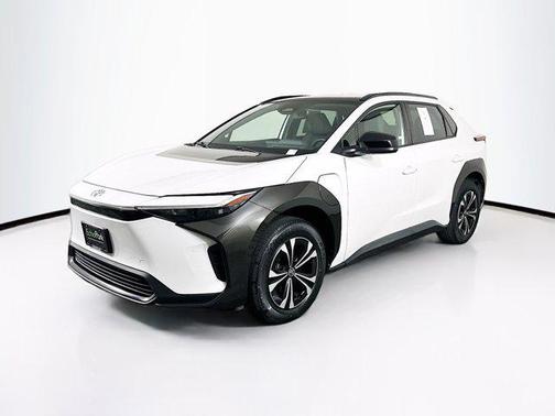 Wind Chill Pearl 2023 Toyota bZ4X XLE
