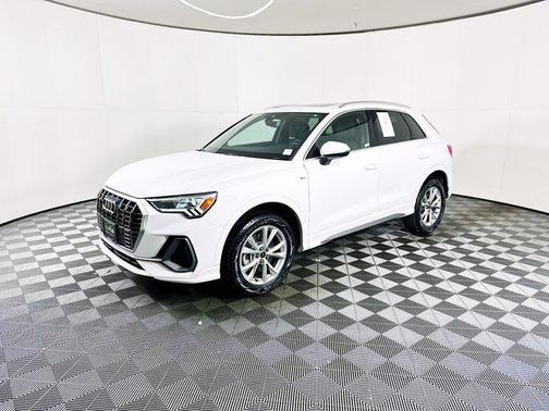 2024 Audi Q3 S line Premium