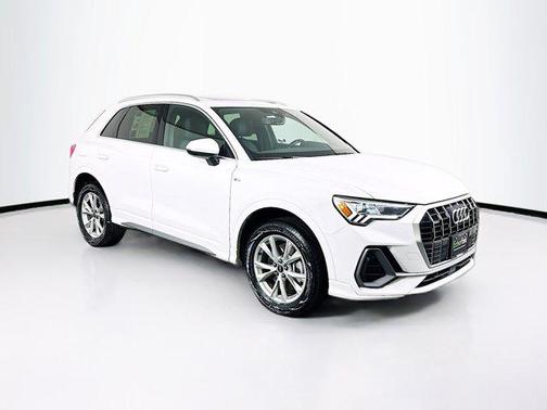 2024 Audi Q3 S line Premium