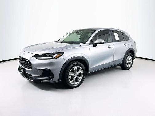 Lunar Silver Metallic 2025 Honda HR-V LX
