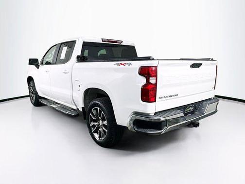 Summit White 2023 Chevrolet Silverado 1500 LT
