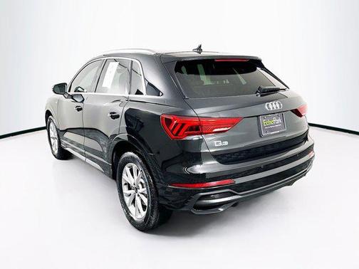 2024 Audi Q3 45 S line Premium Plus