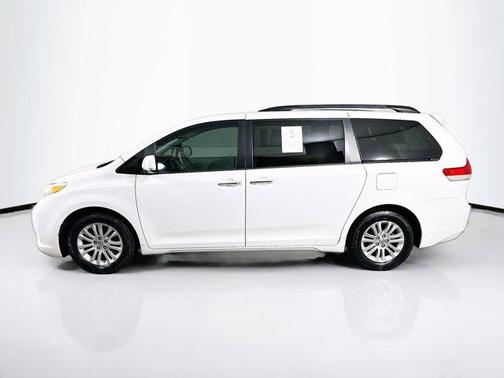 2013 Toyota Sienna XLE