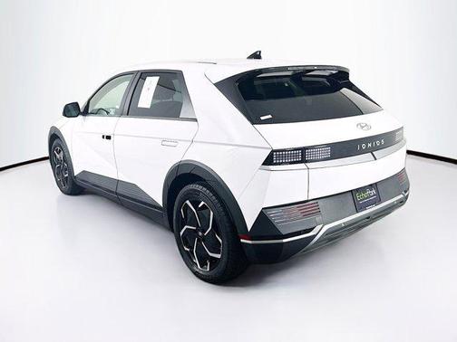 Atlas White 2024 Hyundai IONIQ 5 SEL