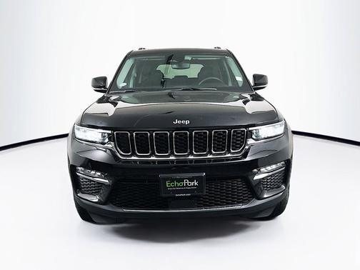 Diamond Black Crystal Pearlcoat 2023 Jeep Grand Cherokee 4xe Base