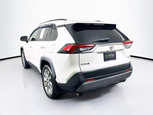 2020 Toyota RAV4 Limited