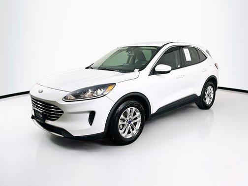 Oxford White 2020 Ford Escape SE