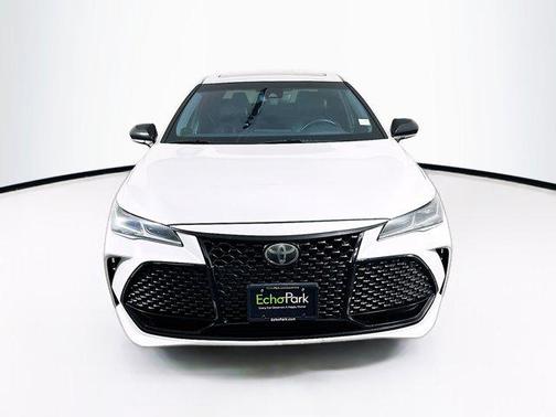 Wind Chill Pearl 2019 Toyota Avalon Touring