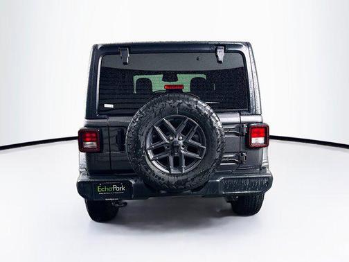 Granite Crystal Metallic Clearcoat 2025 Jeep Wrangler Sport S