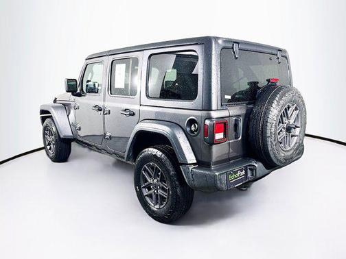 Granite Crystal Metallic Clearcoat 2025 Jeep Wrangler Sport S