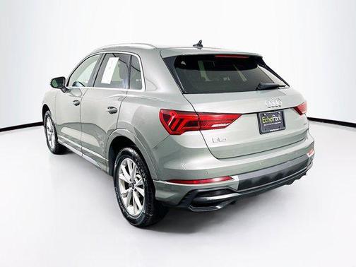 2023 Audi Q3 S line Premium