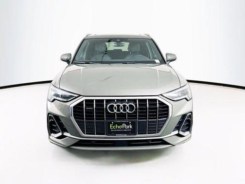 2023 Audi Q3 S line Premium
