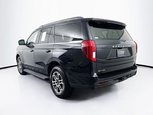Agate Black Metallic 2025 Ford Expedition Active