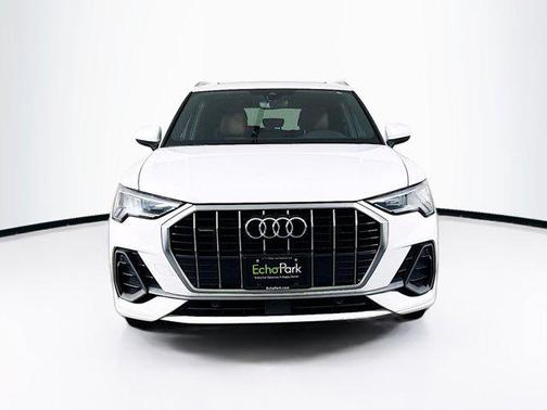 2023 Audi Q3 S line Premium