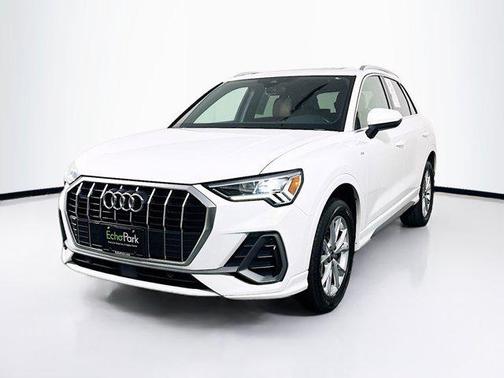 2023 Audi Q3 S line Premium