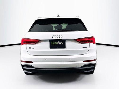 2023 Audi Q3 S line Premium