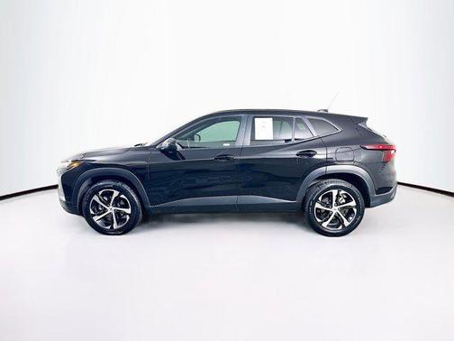 Mosaic Black Metallic 2025 Chevrolet Trax 1RS