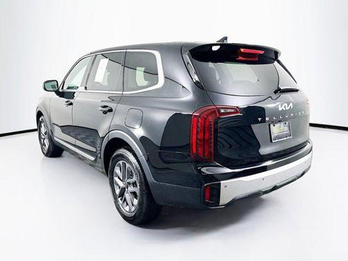2024 Kia Telluride LX