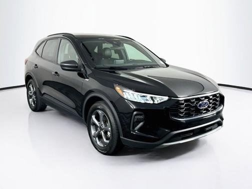 Agate Black Metallic 2025 Ford Escape ST-Line