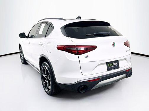2022 Alfa Romeo Stelvio Ti