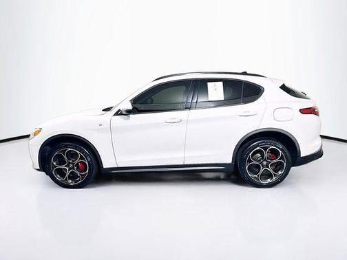 2022 Alfa Romeo Stelvio Ti