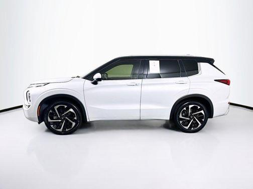 2023 Mitsubishi Outlander SEL