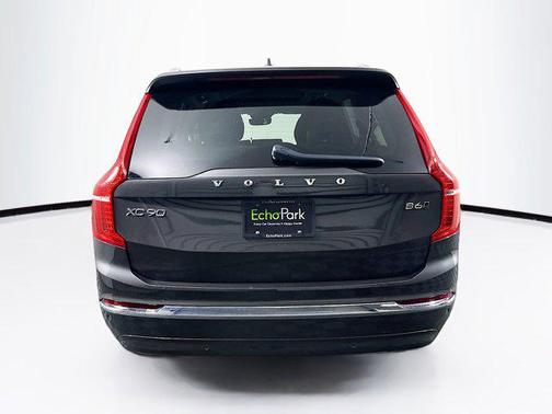 2024 Volvo XC90 Plus Bright Theme