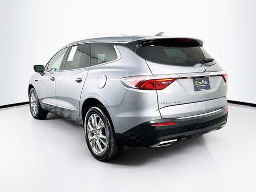 2023 Buick Enclave Essence FWD