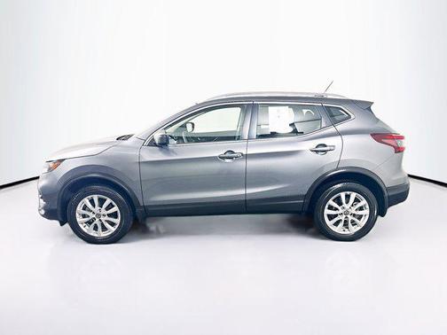 2022 Nissan Rogue Sport SV