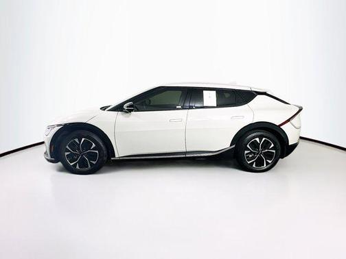 Glacier 2024 Kia EV6 Wind