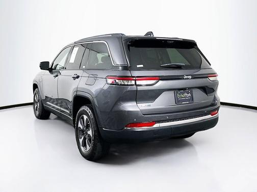Baltic Gray Metallic Clearcoat 2022 Jeep Grand Cherokee 4xe Base