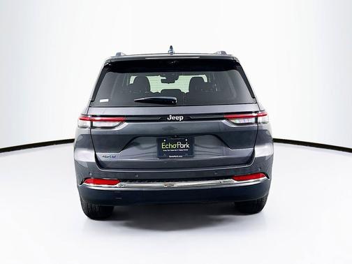Baltic Gray Metallic Clearcoat 2022 Jeep Grand Cherokee 4xe Base