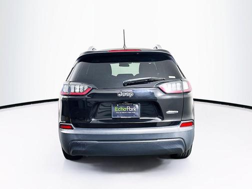Diamond Black Crystal Pearlcoat 2020 Jeep Cherokee Latitude