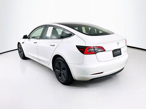 Pearl White Multi-Coat 2023 Tesla Model 3 Long Range