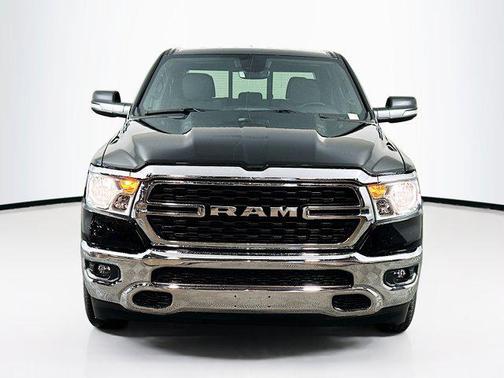 Diamond Black Crystal Pearlcoat 2022 RAM 1500 Big Horn/Lone Star