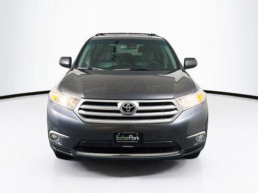 2013 Toyota Highlander SE