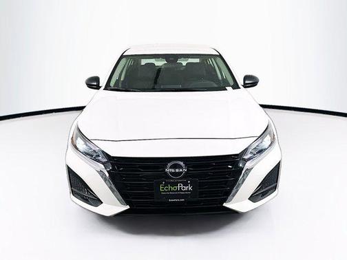 Glacier White 2024 Nissan Altima 2.5 S