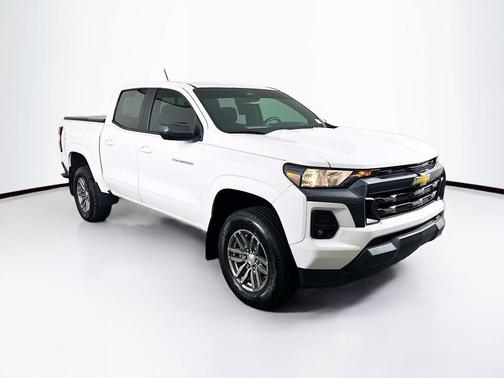 Summit White 2023 Chevrolet Colorado LT