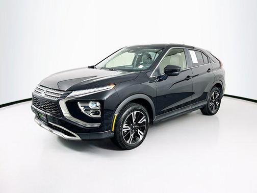 Labrador Black Pearl 2025 Mitsubishi Eclipse Cross SE
