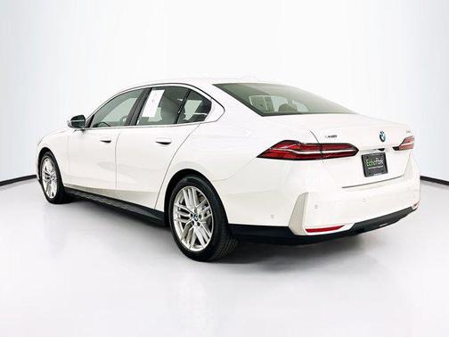 2024 BMW 530 i xDrive