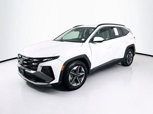 Serenity White Pearl 2025 Hyundai TUCSON SEL