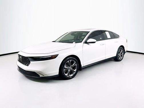 Platinum White Pearl 2023 Honda Accord EX