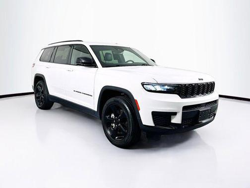Bright White Clearcoat 2023 Jeep Grand Cherokee L Altitude