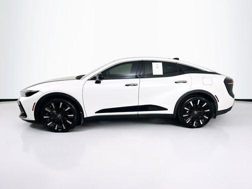 2024 Toyota Crown Platinum