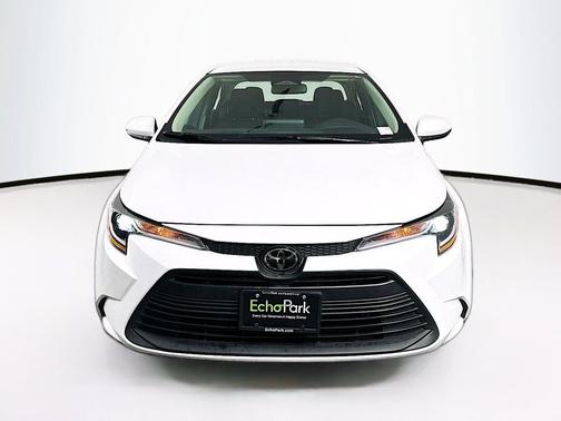 Ice Cap 2024 Toyota Corolla LE