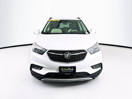 Summit White 2018 Buick Encore Preferred